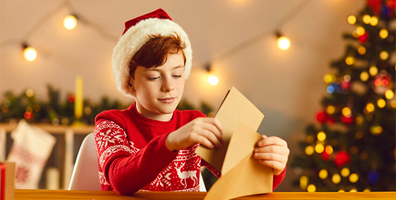 40 Funny Christmas Messages To Write In A Card