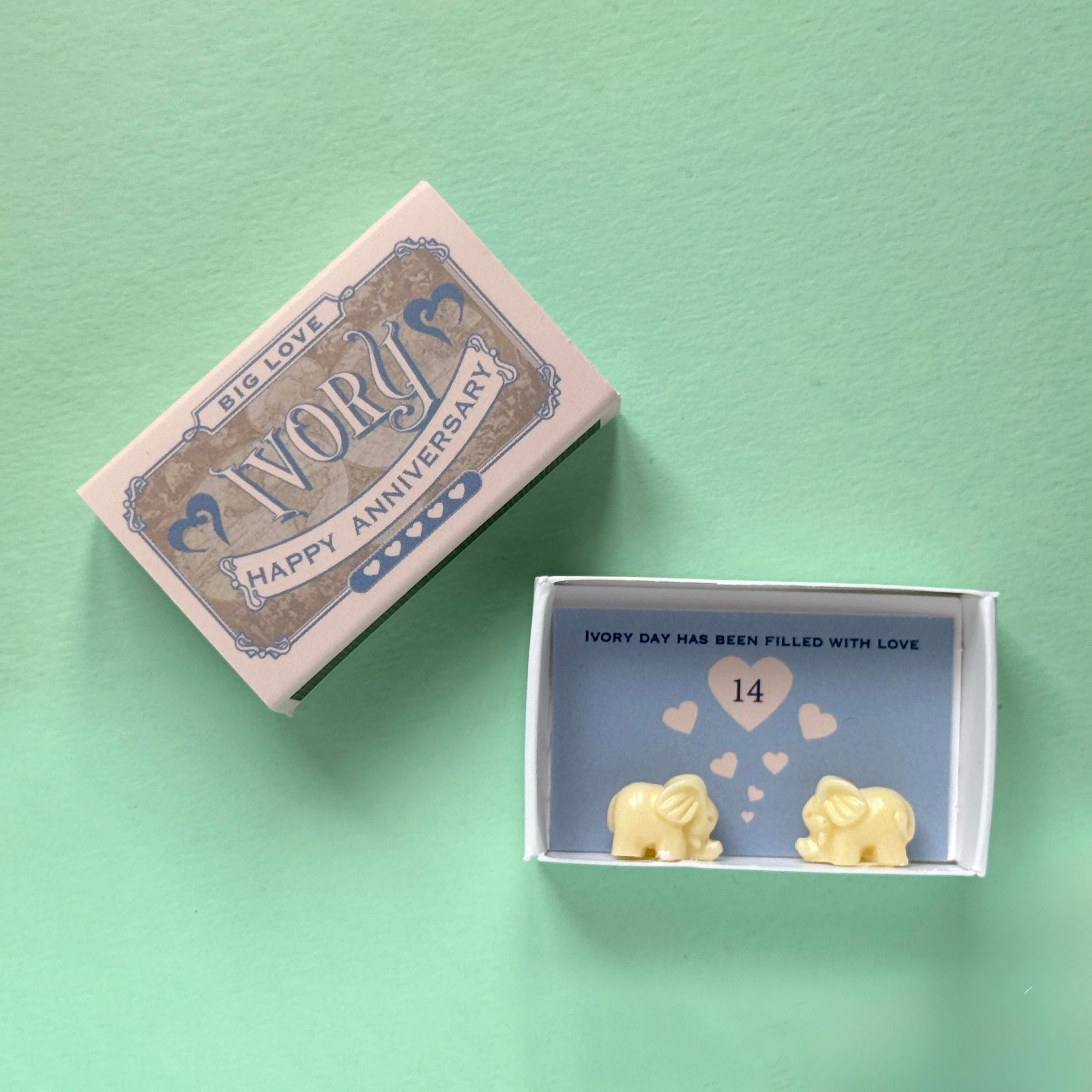 Happy Anniversary Message And Freshwater Pearls Gift