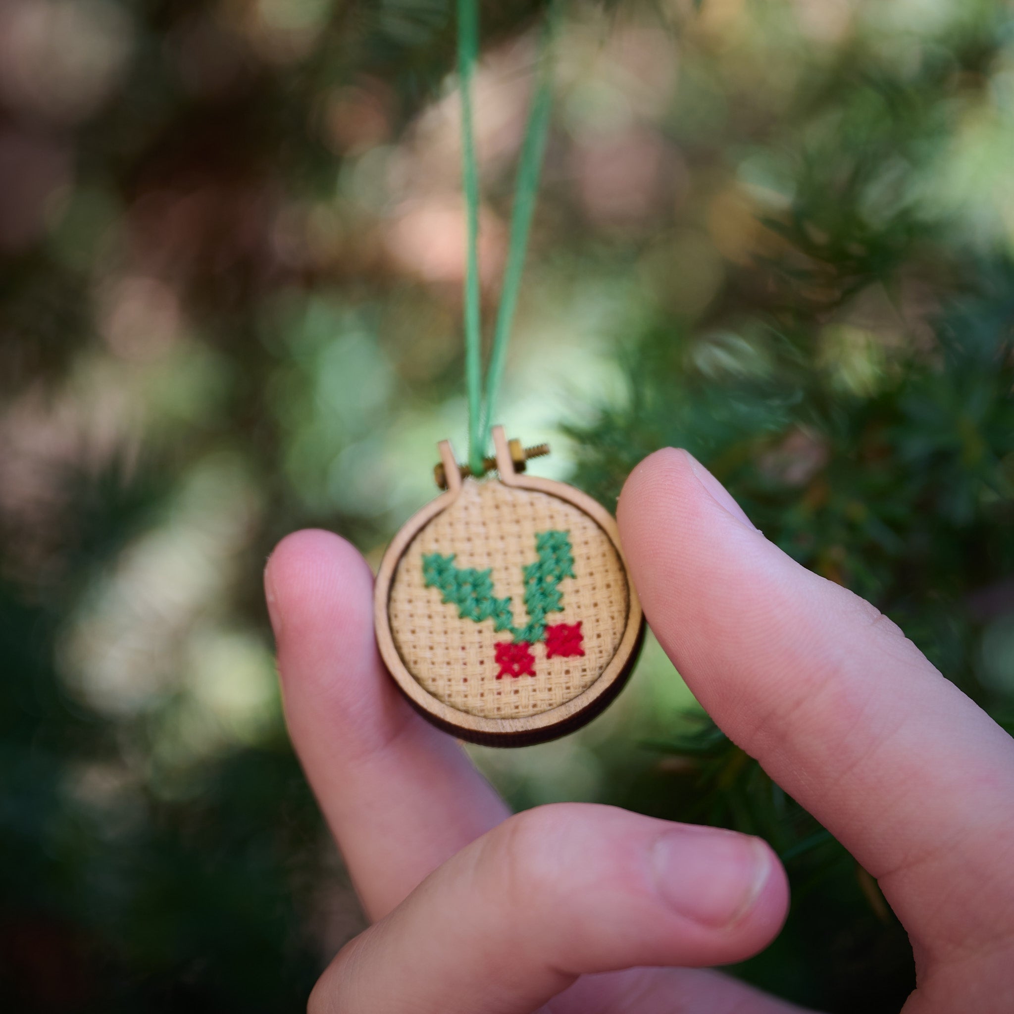 Make Your Own Christmas Bauble Jolly Holly Cross Stitch Kit