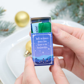 Six Alternative Christmas Crackers, Festive table decor