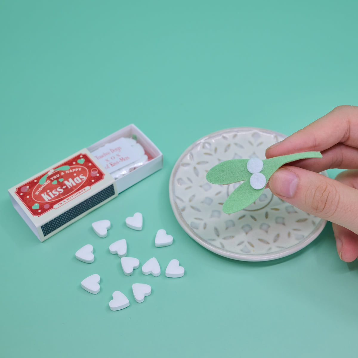 Mini Matchbox Gift with 12 mini heart Mints & Felt Mistletoe
